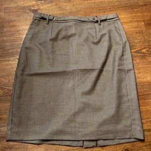 Banana Republic pencil skirt - size 8